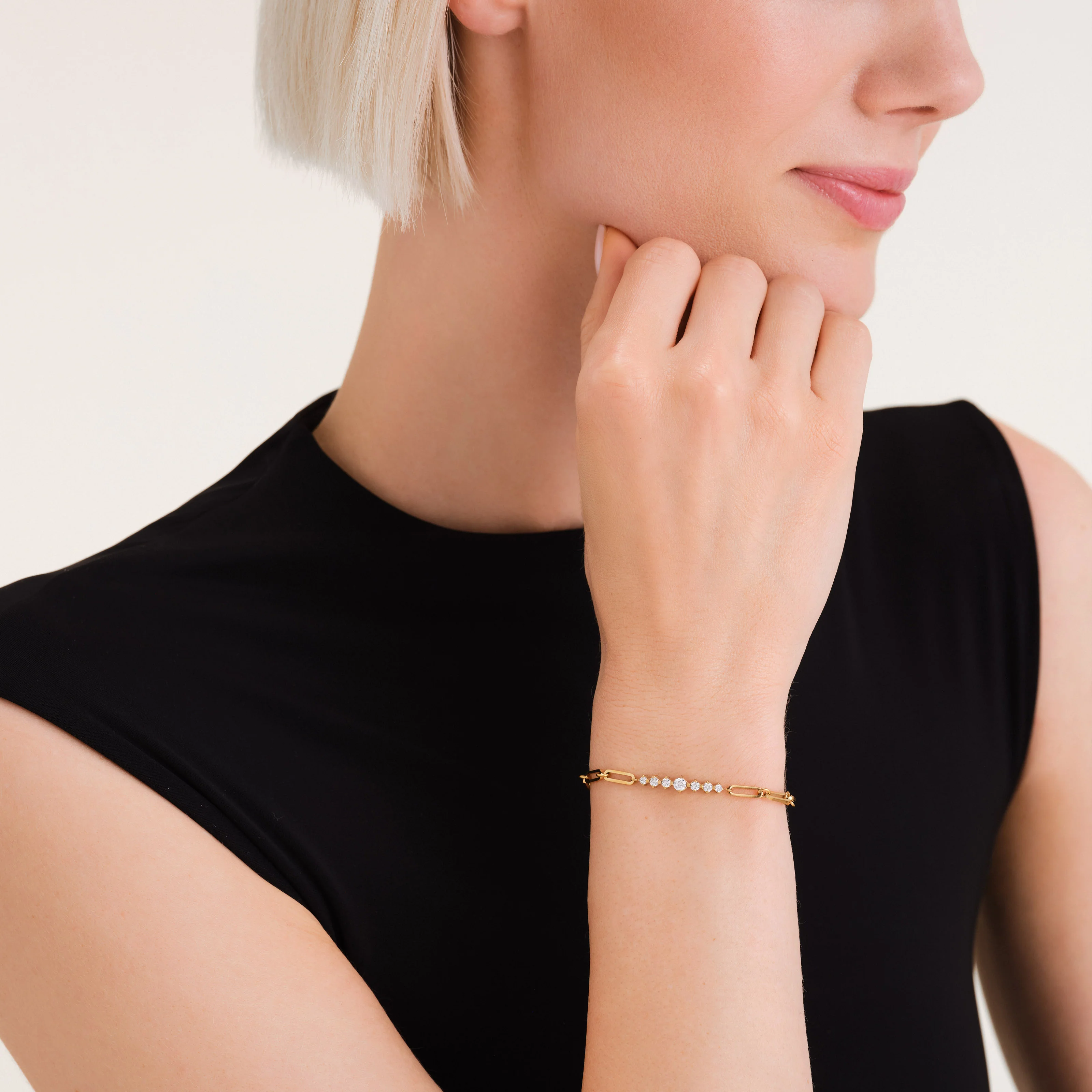 Bar Bracelet With Stones - Image 2