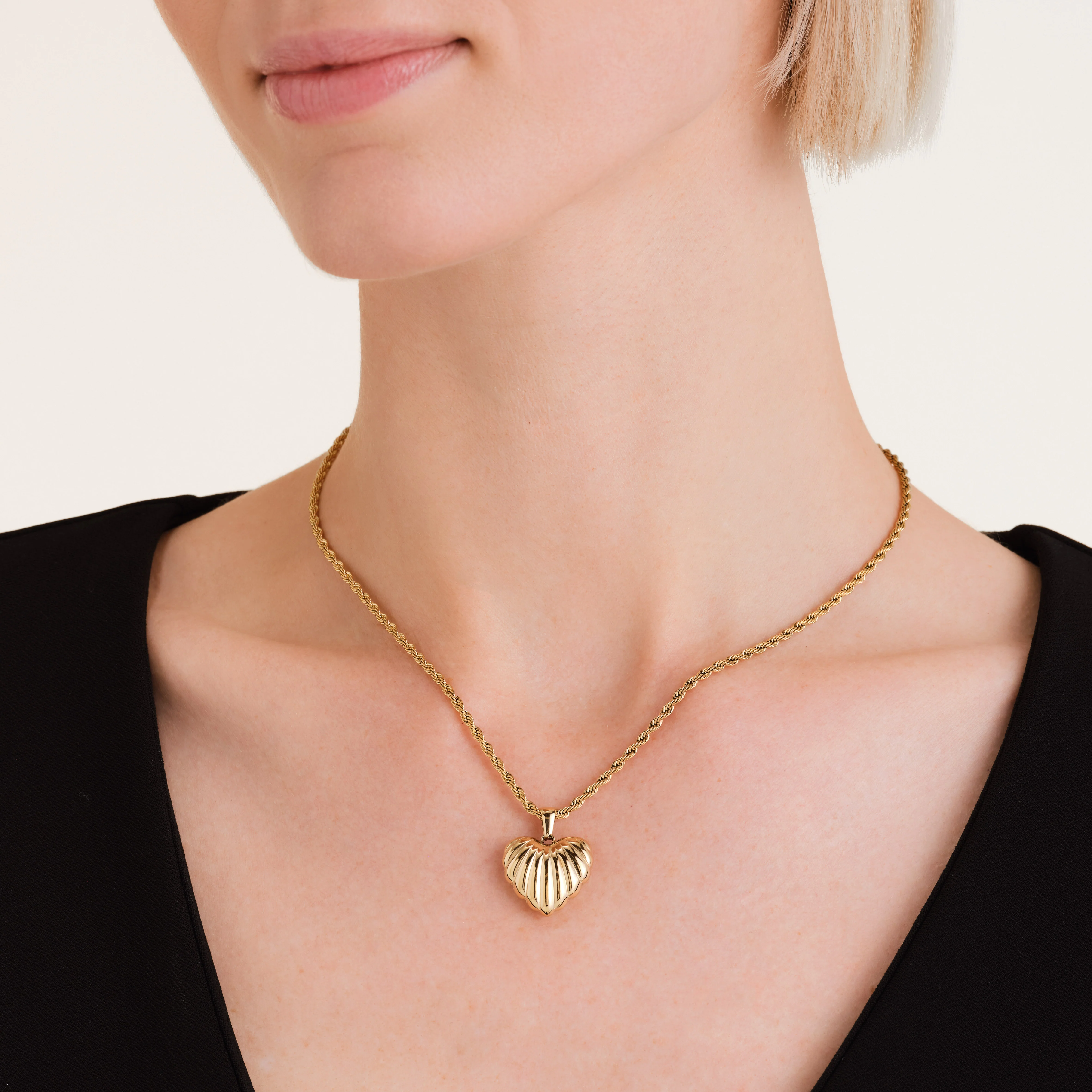 Ridged Heart Necklace - Image 2
